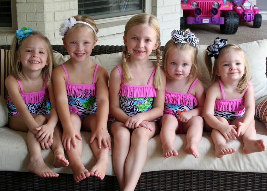 Pond and Horton girls Anna Kate, Brylee, Noelle, Cerly, and Rose