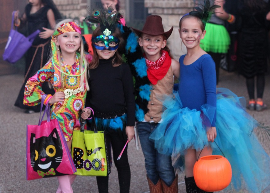 Noelle Chloe Emerson and Georgia Halloween 2013