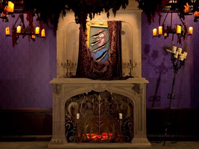item6.rendition.slideshowWideHorizontal.disney-fantasyland-be-our-guest-restaurant-fireplace