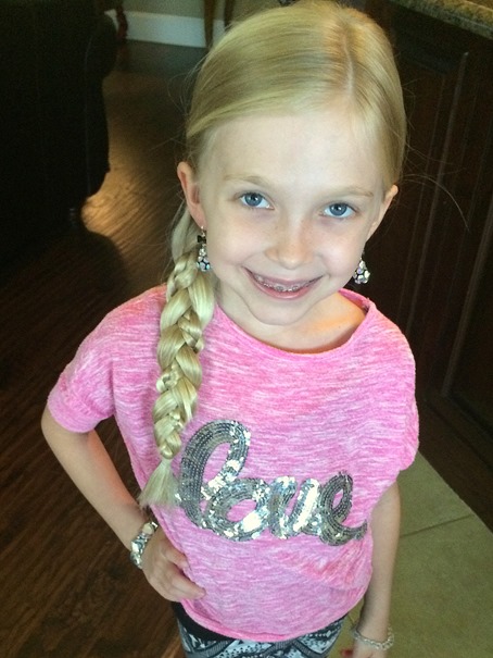 Noelle cute girls hairstyles Noelle does her own hair at 8