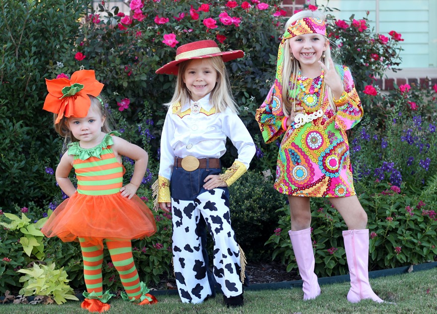 Halloween sister picture 2013 Pumpkin Pond Jessie and disco girl