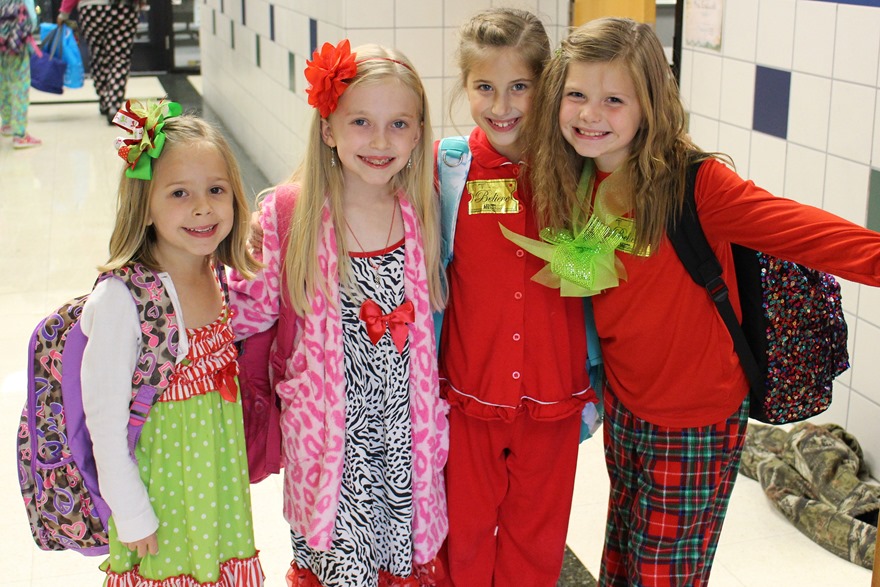Anna Kate Noelle Ava and Carson