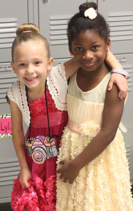 Malia and Anna Kate kinder awards kindergarten