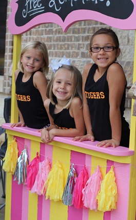 Tigers cheer