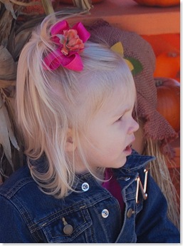 bOctober 27_ 2008(with Noelle..pumpkin patch 2) 093